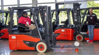 Regionalmeisterschaften im Staplerfahren bei Günsel